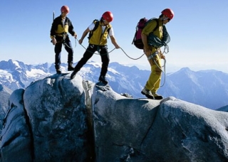  攀登莫里安山谷 
